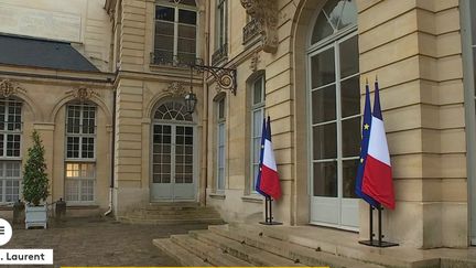 Regarder la vidéo Menace de motion de censure : Michel Barnier consulte les oppositions