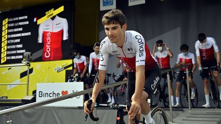 Guillaume Martin, lors de la présentation des coureurs à Binche, avant la sixième étape du Tour de France 2022, le 7 juillet. (ALEXANDRE MARCHI / MAXPPP)