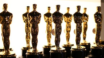 Les statues des Oscars en coulisse lors de la remise des trophées le 28 février 2016.&nbsp; (CHRISTOPHER POLK / GETTY IMAGES NORTH AMERICA)