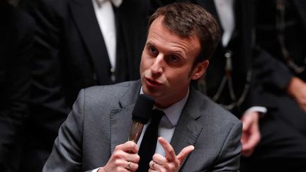 &nbsp; (Les critiques d'Emmanuel Macron sont de plus en plus franche au sein de son propre camp © REUTERS PHILIPPE WOJAZER)