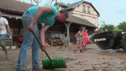 Seine-et-Marne : des villages inondés après des orages&nbsp;&nbsp; (France 2)