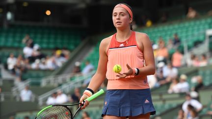 La Lettone&nbsp;Jelena Ostapenko s'est inclinée dès le premier tour du tournoi de Roland-Garros, le 27 mai. (CHRISTOPHE ARCHAMBAULT / AFP)