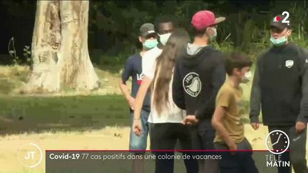 Covid-19 : un cluster de 77 cas positifs dans une colonie de vacances