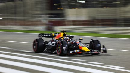 Max Verstappen lors des qualifications du Grand Prix de Bahreïn, le 4 mars 2023, sur le circuit de Sakhir. (FLORENT GOODEN / AFP)