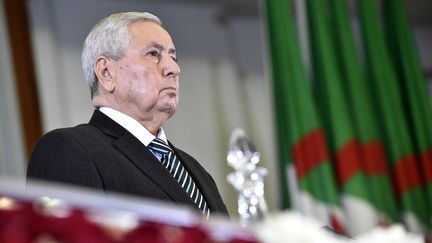 Le président du Conseil de la Nation,&nbsp;Abdelkader Bensalah, le 9 avril 2019 à Alger, lors de la session parlementaire qui&nbsp;l'a désigné président de la République par intérim. (RYAD KRAMDI / AFP)