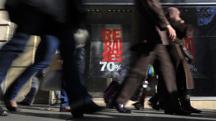 Dans les rues de Barcelone (Espagne), le 7 janvier 2012. (LLUIS GENE / AFP)