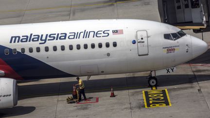 Un avion de la Malaysia Airlines, le 8 mars 2019 à Kuala Lumpur (Malaisie). (AHMAD YUSNI / EPA)