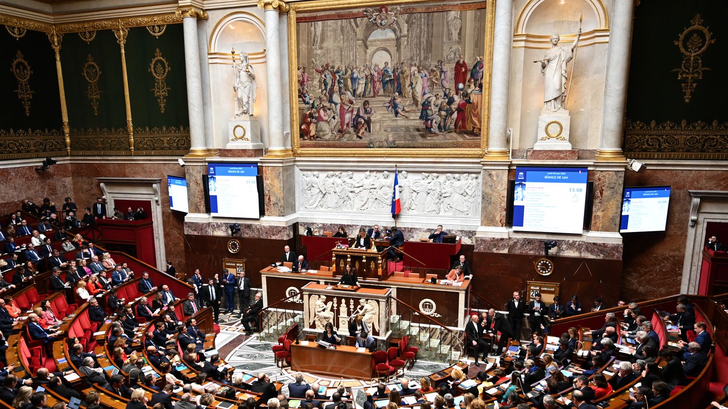 Coût dissolution : 19,53 M€ à l’Assemblée | Franceinfo