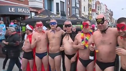 Des courageux avant le grand bain. (France 3)