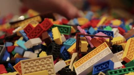 Jouets : les ventes de Lego explosent