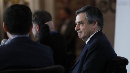 L'ancien Premier ministre et candidat de la droite, François Fillon, participe à un débat, le 31 janvier 2017, à Paris.&nbsp; (THOMAS SAMSON / AFP)