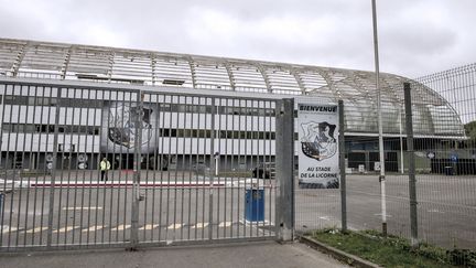 Le stade de la Licorne d'Amiens, où une barrière a cédé lors du match contre Lille samedi 30 septembre 2017. (PHILIPPE HUGUEN / AFP)