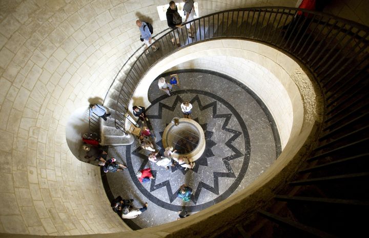 Les escaliers du phare de Cordouan (Gironde), dernier phare en activité de France.
 (Philippe Roy / Aurimages)