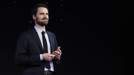 Le directeur international du guide Michelin, Gwendal Poullennec, fait une déclaration lors de la cérémonie des étoiles Michelin 2020 à Paris, France, le 27 janvier 2020. (IAN LANGSDON / EPA / MAXPPP)