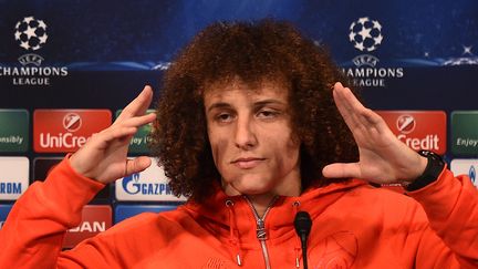 David Luiz en conférence de presse la veille de PSG-Chelsea, lundi 16 février. (FRANCK FIFE / AFP)