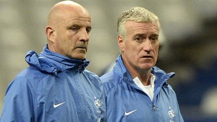 Guy Stéphan est l'adjoint du sélectionneur des Bleus, Didier Deschamps. Les deux hommes travaillent de concert au quotidien.