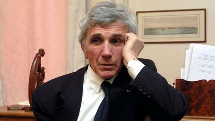 Le professeur Marc Gentilini, membre de l’Académie de médecine et spécialiste en parasitologie, le 26 mars 2003 à Paris. (MAXPPP)