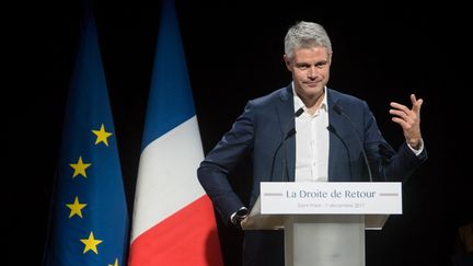 Laurent Wauquiez, le 7 décembre 2017, lors d'un meeting à&nbsp;Saint-Priest, près de Lyon (Rhône). (NICOLAS LIPONNE / NURPHOTO / AFP)