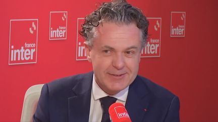 Le ministre de la Transition écologique et de la Cohésion des territoires, Christophe Béchu, le 17 janvier 2024 sur France Inter. (FRANCE INTER / RADIO FRANCE)