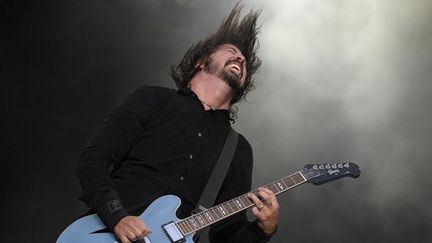 Dave Grohl des Foo Fighters sur scène en juin 2011.
 (PAUL BERGEN / ANP / AFP)