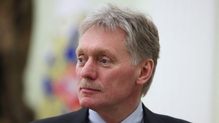 Le porte-parole du Kremlin, Dmitri Peskov, le 24 janvier 2024 à Moscou (Russie). (MIKHAIL METZEL / AFP)