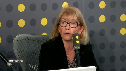 Valérie Lacroute, députée LR de Seine-et-Marne, était l'invité de franceinfo jeudi 22 novembre.&nbsp; (FRANCEINFO/RADIOFRANCE)