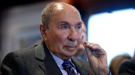 Le sénateur LR Serge Dassault, le 8 mars 2017 à Saint-Cloud (Hauts-de-Seine) au siège du groupe Dassault Aviation. (ERIC PIERMONT / AFP)