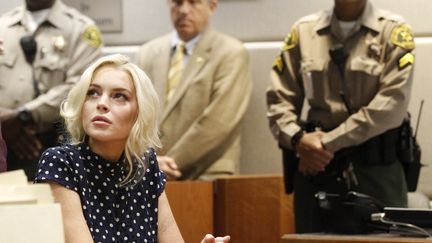 L'actrice Lindsay Lohan pendant son proc&egrave;s au tribunal de Los Angeles le 2 novembre 2011. (MARIO ANZUONI / REUTERS)