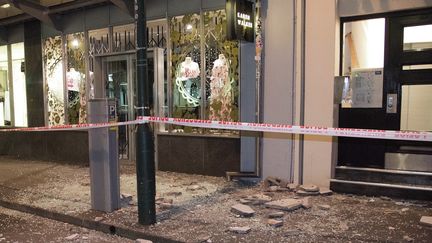 Les débris jonchent le sol des rues de Wellington, après le séisme de magnitude 7,8, le dimanche 13 novembre 2016. (MARTY MELVILLE / AFP)