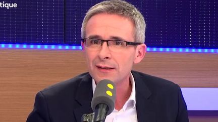 Stéphane Troussel, président socialiste du conseil départemental de Seine-Saint-Denis, était l'invité de Tout est politique, vendredi 24 novembre sur franceinfo.&nbsp; (FRANCEINFO / RADIOFRANCE)