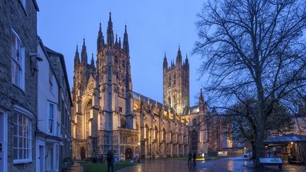 La cathédrale de Canterbury, dans le Kent, au sud-est de Londres (Royaume-Uni). (DAVID BANK / MOMENT OPEN)