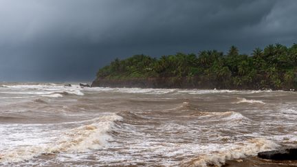 La Guadeloupe reste en état d'alerte après le passage de la tempête Philippe le 2 octobre 2023. Photo d'illustration. (LARA BALAIS / AFP)