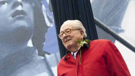 Jean-Marie Le Pen, le 1er mai 2015, &agrave; Paris. (CITIZENSIDE / YANN KORBI / AFP)