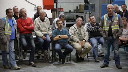 Les salariés de l'usine GM&amp;S, dans la Creuse, le 27 juillet 2017.&nbsp; (PASCAL LACHENAUD / AFP)