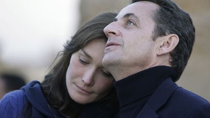 VIE PRIVEE 3 (2008) Quatre mois apr&egrave;s son second divorce, Nicolas Sarkozy cr&eacute;e la surprise en &eacute;pousant la top model et chanteuse Carla Bruni qui devient ainsi Premi&egrave;re dame de France. (NASSER NURI / REUTERS)