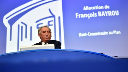 Le Haut-Commissaire au plan François Bayrou le 22 septembre 2020 à Paris. (MARTIN BUREAU / AFP)