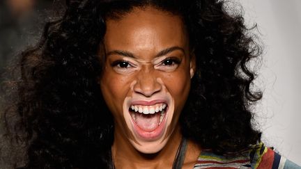 Winnie Harlow (Chantelle Winnie) défile pour Desigual ah 2015-16 à New York, en février 2015 
 (FRAZER HARRISON / GETTY IMAGES NORTH AMERICA / AFP)