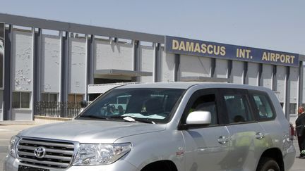 A l'aéroport de Damas (Syrie), le 12 mai 2012. (KHALED AL HARIRI / REUTERS)