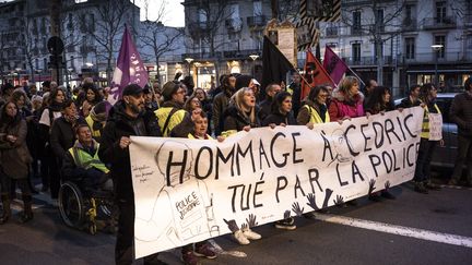 Marche blanche en l'honneur de Cédric Chouviat, mort le 3 janvier 2020 après une interpellation par la police. (NICOLAS PARENT / MAXPPP)