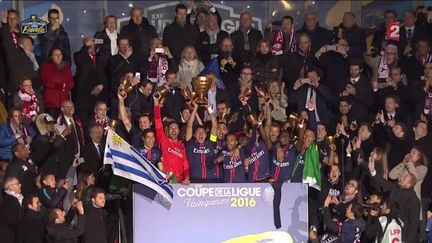 Coupe de la Ligue : remise du trophée au PSG