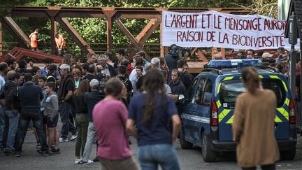 Manifestation d'éleveurs de brebis, à Etsaut (Pyrénées-Atlantique), le 29 août 2018. (MAXPPP)