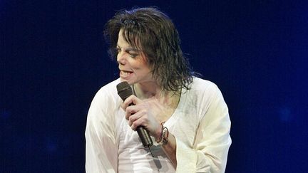 Michael Jackson en 2002
 (TIMOTHY A. CLARY / AFP)