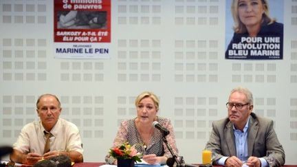 Marine Le Pen en conférence de presse à la Réunion (MARTIN BUREAU / AFP)