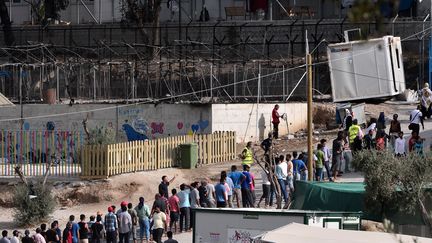 Le camp de&nbsp;Moria le 20 septembre 2016 (LOUISA GOULIAMAKI / AFP)