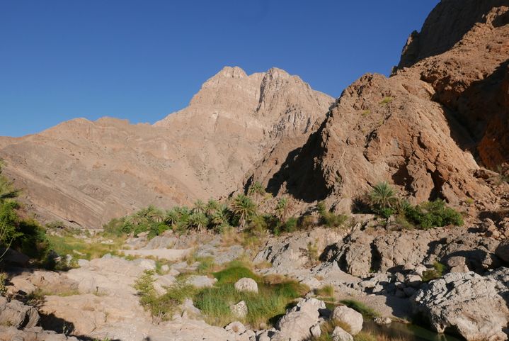 Randonner dans les wadis (ici&nbsp;Al Arbeieen) nécessite une bonne condition physique.&nbsp; (Photo Emmanuel Langlois)