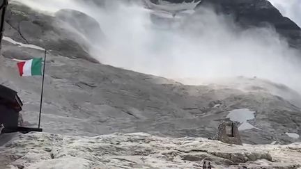 Italie : l'effondrement d'un glacier fait au moins six morts dans les Alpes