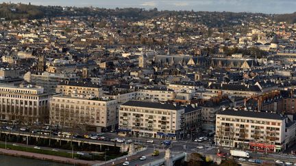 Trois ronds-points importants de l'agglomération de Rouen (Seine-Maritime) ont été bloqués mardi 31 mai 2016. (MAXPPP)