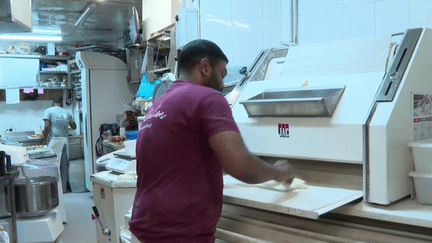 Paris : Tarshan Selvarajah, boulanger dans le 20e arrondissement, remporte le prix de la meilleure baguette (France 3)