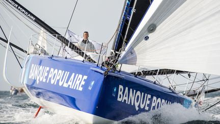 Le skipper Armel Le Cléac'h sur son bateau "Banque Populaire VIII", le 24 septembre 2016. (VINCENT CURUTCHET / DPPI MEDIA)