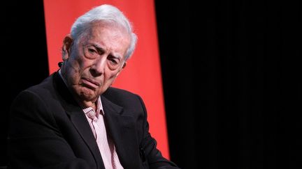 L'écrivain hispano-péruvien Mario Vargas Llosa, prix Nobel de littérature 2010 et membre de l'Académie française, en avril 2023 à Madrid. (OSCAR GONZALEZ / NURPHOTO)